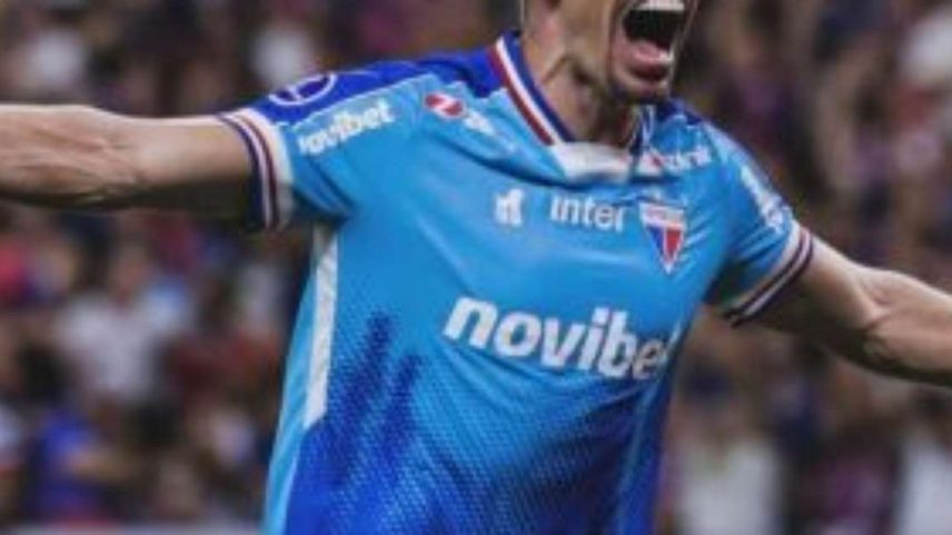 Goleiro João Ricardo do Fortaleza.