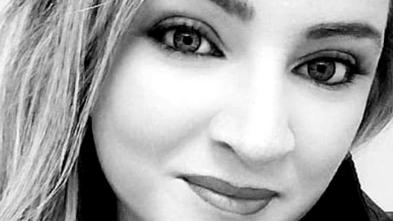 Um recomeço para Samantha: a luta pela compra de prótese ortopédica