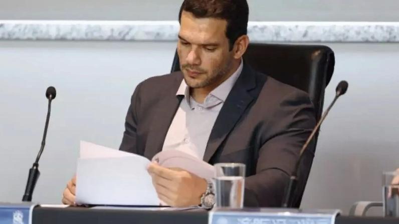 Tatá Barcellos foi ao Catar bancada pela CBF –