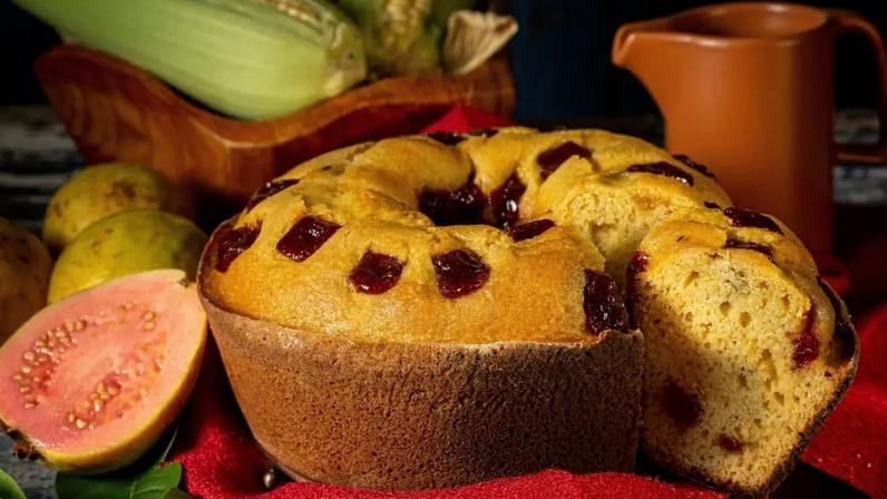 Bolo de milho-verde com goiabada