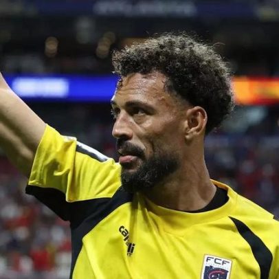 Goleiro Vozinha, de Cabo Verde, conquista fãs no Brasil e mira 8 milhões