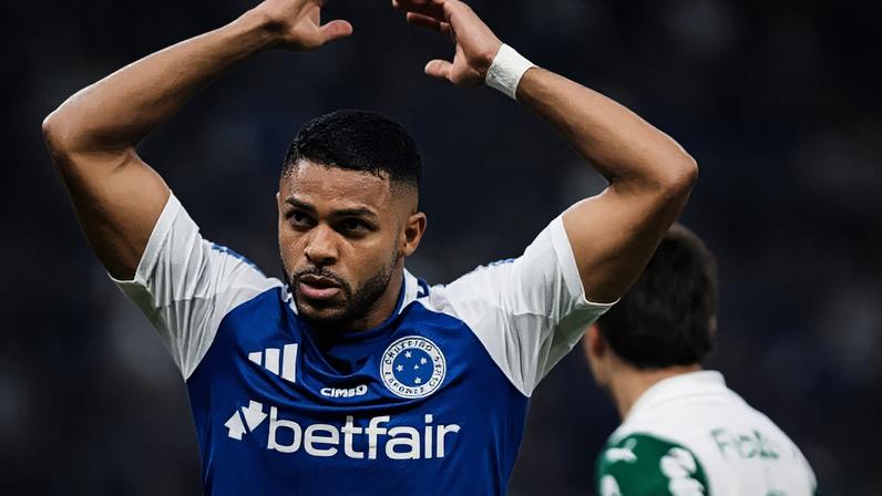 Artur Jorge avalia grupo e Cruzeiro acelera reformulação –