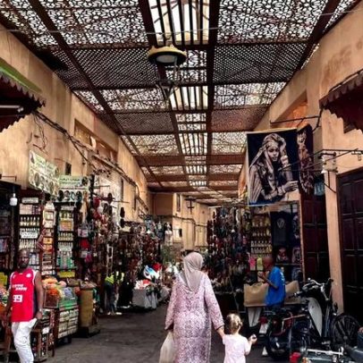 Família brasileira encontra segurança no Marrocos
