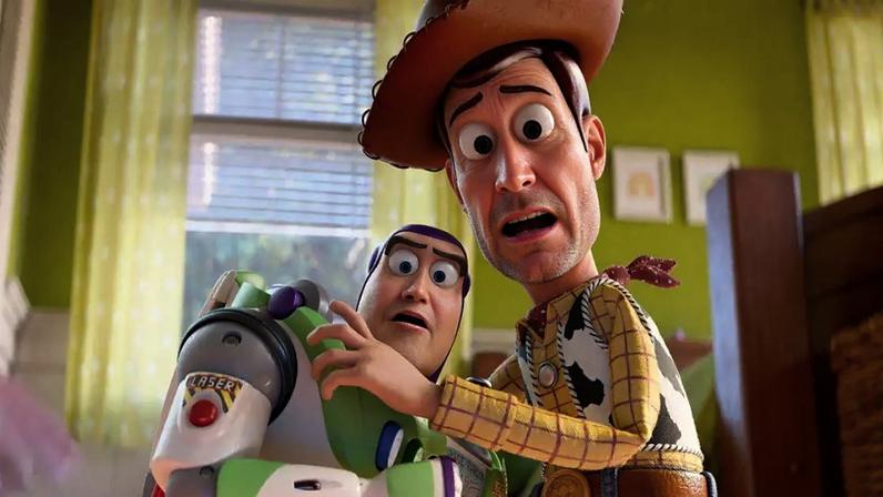 Cena de 'Toy Story', com os personagens Woody e Buzz Lightyear