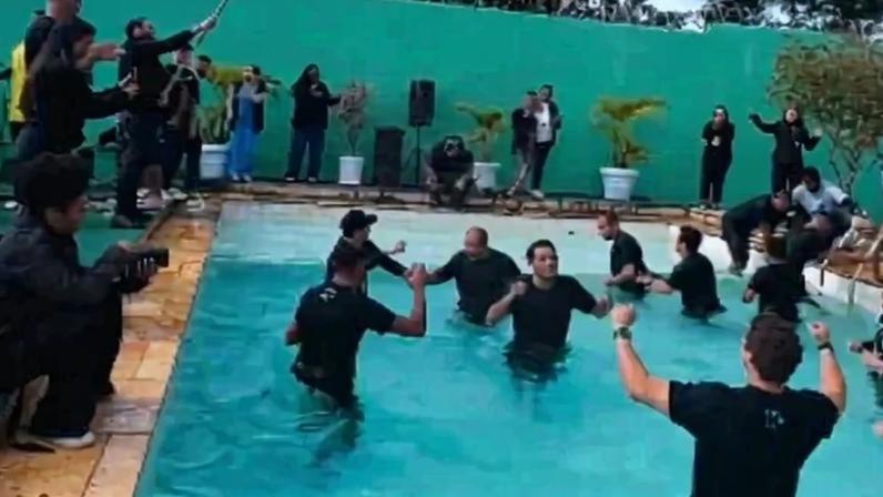 O batismo foi realizado pela Igreja Lagoinha Morumbi. (Foto: Reprodução/Instagram/Lagoinha Morumbi).