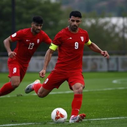Jogadores iranianos recebem vistos para entrar nos EUA para a Copa, diz agência