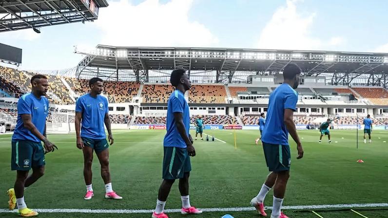 Neymar, Danilo, Vini Jr. e Paquetá durante o último treino preparatório antes de enfrentar o Japão no estádio do Houston Dynamo (PNC Stadium), em Houston, Texas.