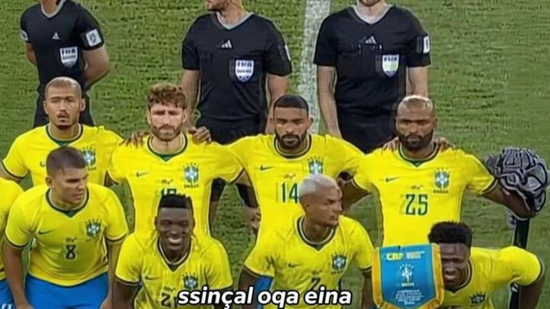 Sem clube, Sampaoli aparece em roda de troca de figurinhas no Rio