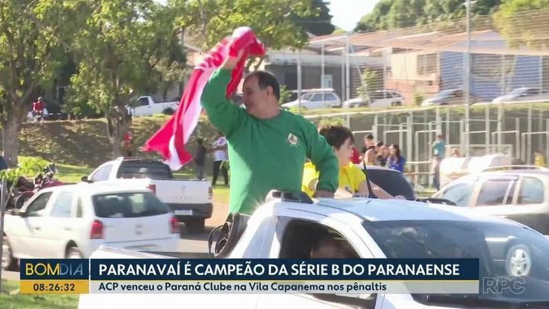 Gusttavo Lima marca presença em jogo do Paranavaí ao lado de Adriano Spadotto — Foto: Thamela Quirino/ACP