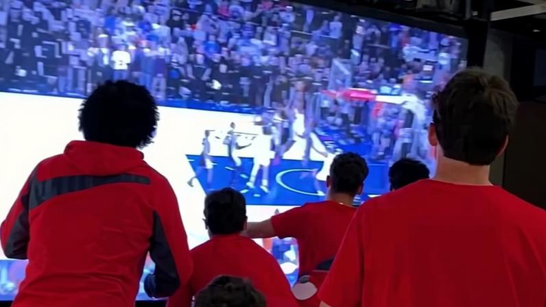 Jogadores do EUA enlouquecem com cesta no último segundo na final da NBA