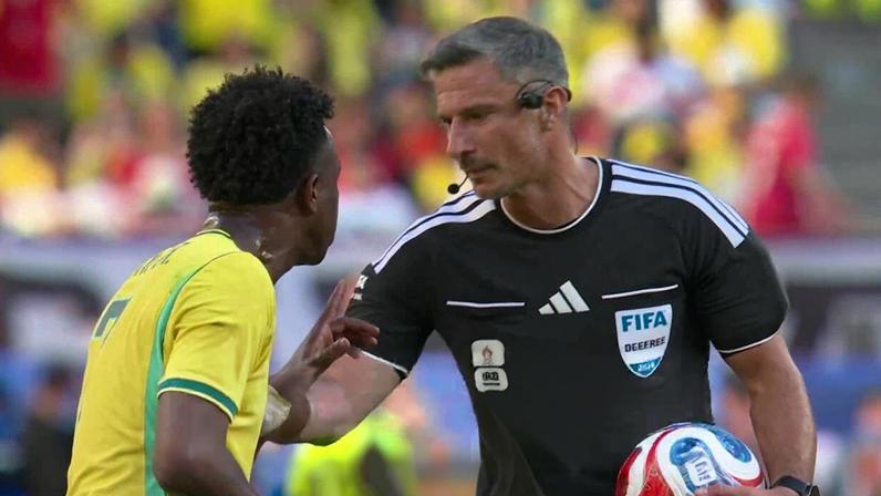 Ex-atacante sueco diz que entrada de marroquino atentou contra a segurança de Vini Jr na partida que acabou empatada entre Brasil e Marrocos na estreia da Copa do Mundo
