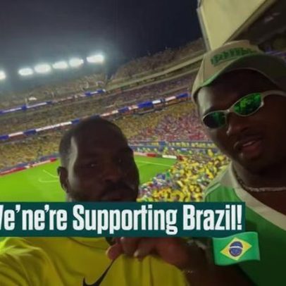Jogadores do Eagles trocam camisas com Vini Jr e Marquinhos durante viagem ao Brasil