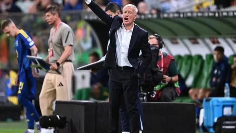 Morre mãe de Didier Deschamps, técnico da França –