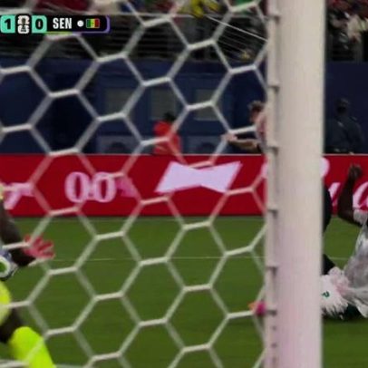 Noruega abre o placar aos 42 do 1º tempo com Pedersen após falha de Koulibaly