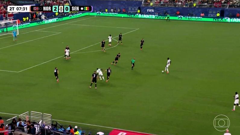 Sarr desconta para Senegal aos 7' do 2º tempo