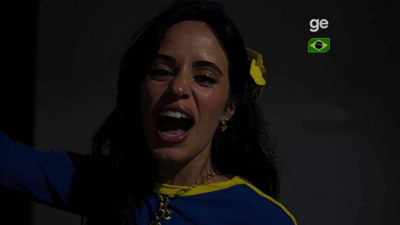 Celebridades no jogo do Brasil, como Camila Cabello e Virginia, marcam presença no estádio em Miami para apoiar a Seleção contra a Escócia na Copa do Mundo.
