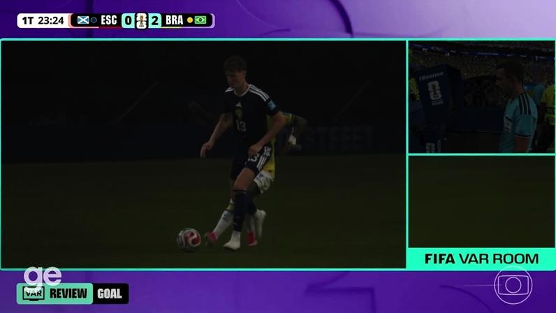 Camisa 7 marcou o segundo gol da seleção brasileira contra a Escócia, mas árbitro de vídeo apontou suposta falta do atacante. Até escoceses e gringos discordam da marcação