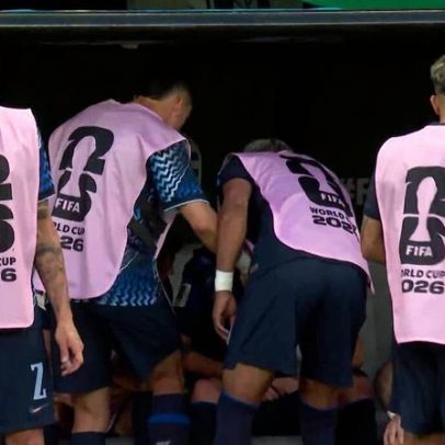 Valverde fica irritado ao ser substituído por Bielsa em Uruguai x Espanha
