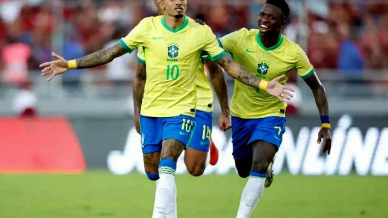 Ancelotti deu corpo à equipe brasileira, que fazia uma campanha arrastada e decepcionante nas Eliminatórias –