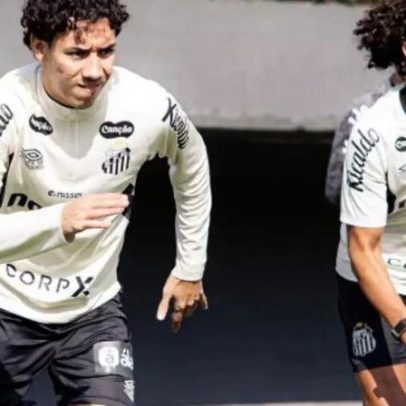 Santos faz treino físico no CT e dupla volta ao campo