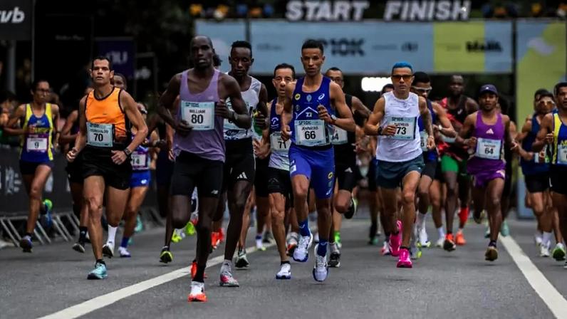 Largada dos 10 km (Foto: Iguana Sports)