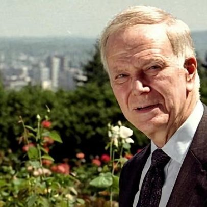 Ex-senador Bob Packwood morre aos 93 anos após renúncia em escândalo