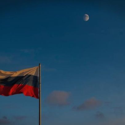 Sem chips, Rússia fica para trás na IA, dependente de modelos chineses