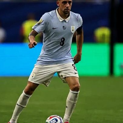 Uruguai pressiona Cabo Verde durante a partida e busca impor seu jogo