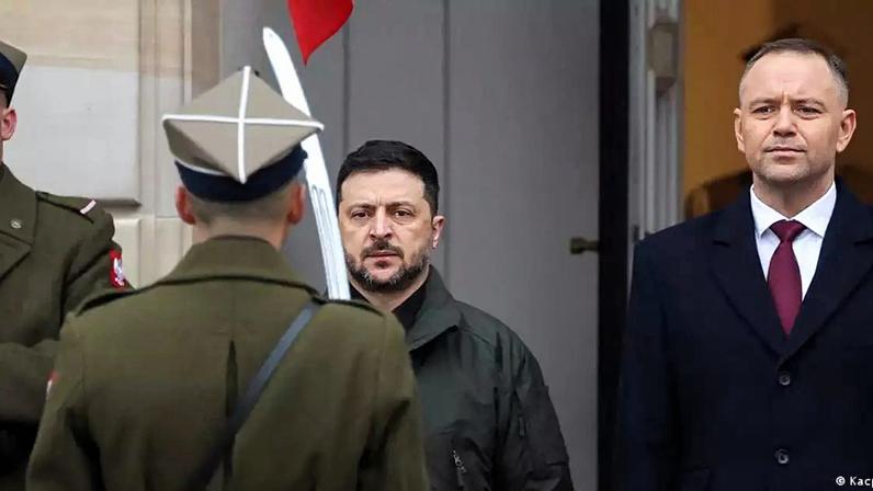 Nawrocki recebeu Zelenski na Ucrânia no ano passado