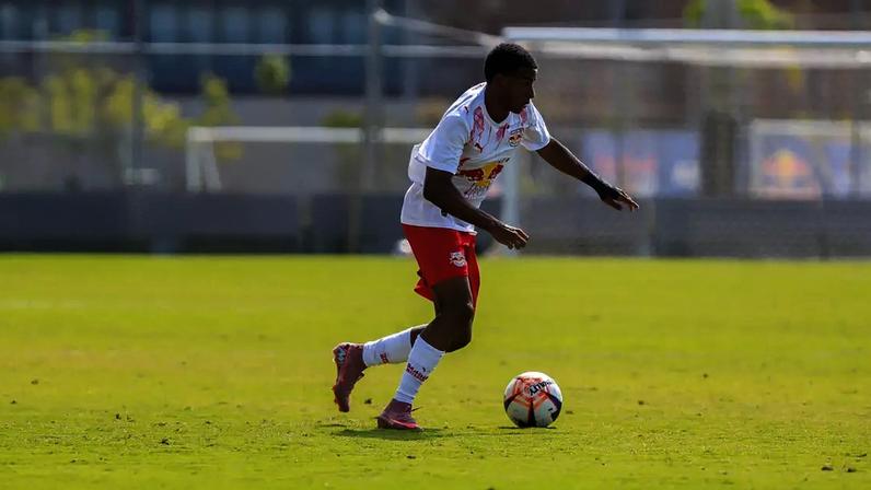 Flávio Miguel, jogador do time sub-17 do Red Bull Bragantino.