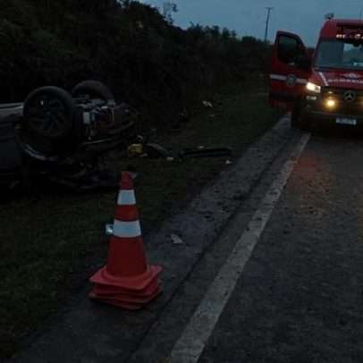 Capotamento na ERS-122 deixa dois feridos e mobiliza equipes de resgate em Ipê