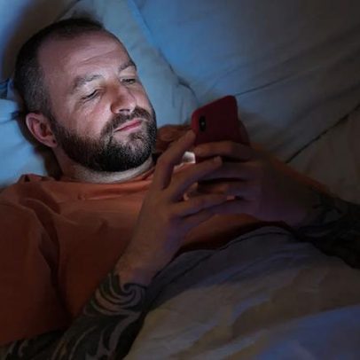 Quase 80% dos brasileiros dormem menos de 7 horas, aponta estudo