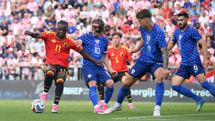 Croácia e Bélgica se enfrentaram nesta terça-feira (2), em amistoso pré-Copa do Mundo. Os belgas venceram pelo placar de 2 a 0. Youri Tielemans (Aston Villa) abriu a contagem aos 37 minutos do primeiro tempo e Romelu Luaku (Napoli) sacramentou a vitória nos acréscimos.