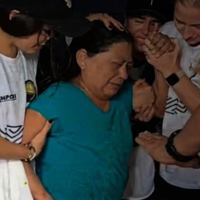 Idosa que não andava há 3 anos volta a caminhar após oração no Marajó