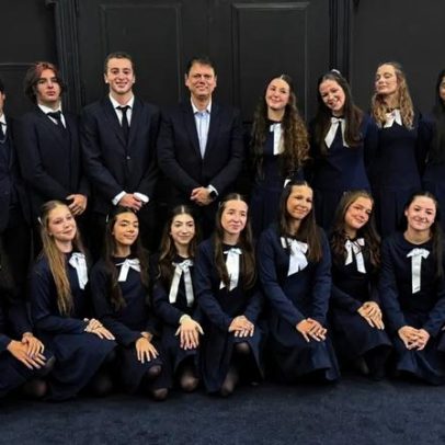 Escola paulista vence rivais globais e conquista prêmio inédito na Europa
