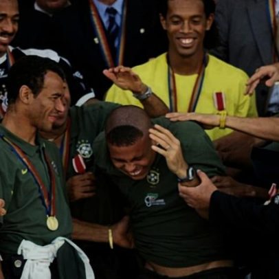 Copa volta a testar se política e futebol se misturam