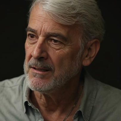 Alexandre Borges parou a carreira para cuidar da mãe com Alzheimer, que faleceu