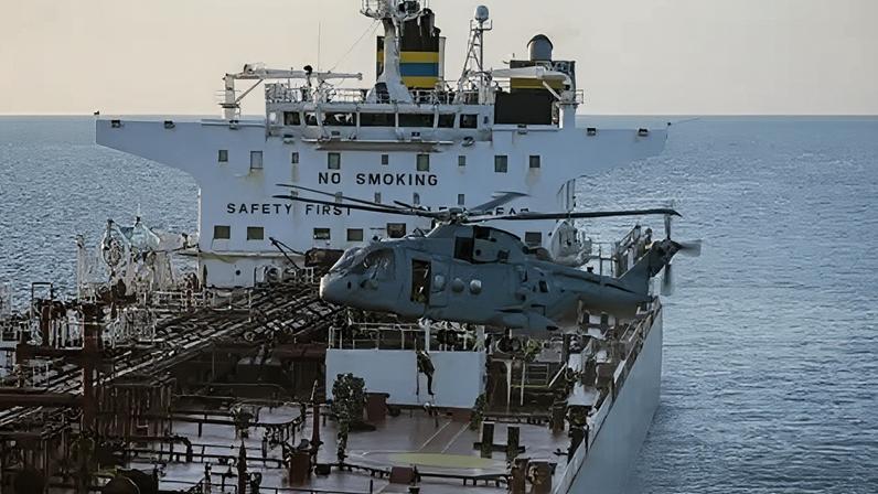 Prisão ocorre após apreensão de navio-tanque russo no Canal da Mancha