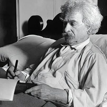 Mark Twain diz que nascer aos 80 e regredir aos 18 tornaria a vida mais feliz