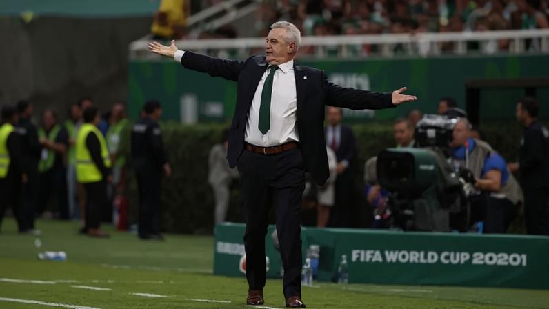 Treinador admitiu partida complicada e vitória vindo por falha do adversário –
