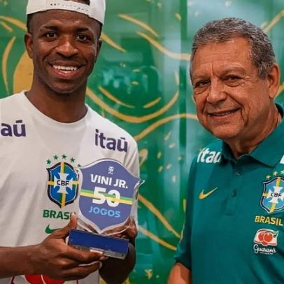 Vini Jr recebe homenagem e projeta cinco finais pela Seleção