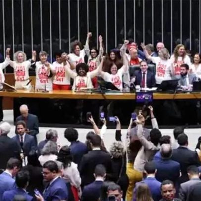 PEC aprovada pela Câmara encerra a escala 6x1 e define próximos passos