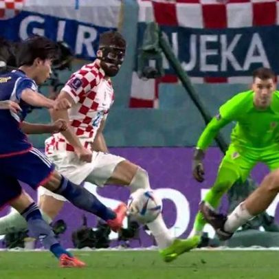 Livakovic comemora a terceira Copa da carreira