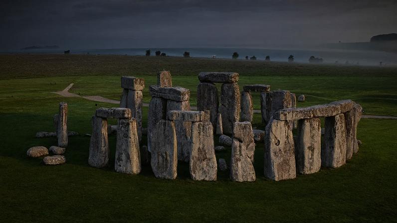 As enormes pedras em Stonehenge marcam os movimentos do Sol