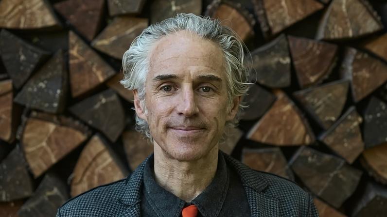 O cientista político Jules Boykoff, ex-jogador das seleções de base dos EUA e professor da Pacific University (Oregon, EUA)