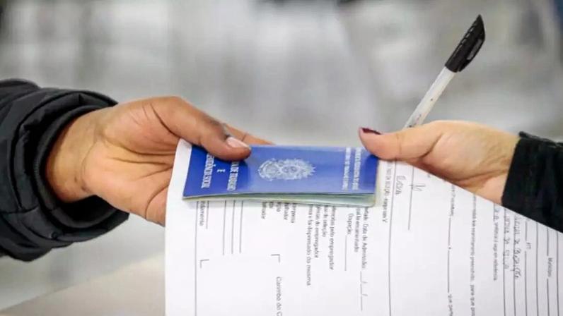 Sine de Porto Alegre oferece 686 vagas e mutirão para PCDs