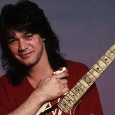 O que Eddie Van Halen não entendia sobre o blues, afirma Clapton