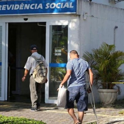 INSS suspende convocações de revisão do BPC e ajusta equipes para reduzir fila