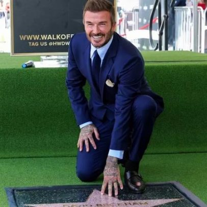 David Beckham ganha estrela na Calçada da Fama e celebra conquista