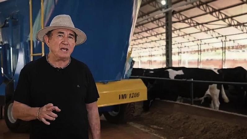 O cantor Amado Batista foi condenado a pagar cerca de R$454 mil a pais de criança que se afogou em uma de suas fazendas, em Goiás